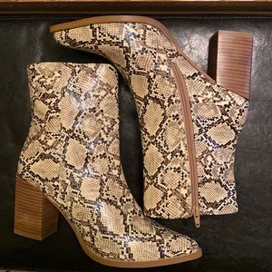 Diba True Snakeprint midi booties